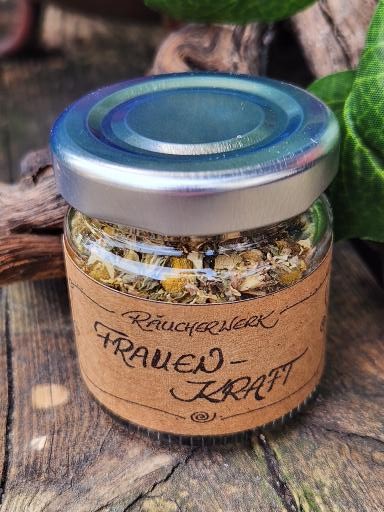Frauenkraft / Räucherwerk / Magie / Hexen / Ritual / Kräuter / Frauenkraft / Spirituell